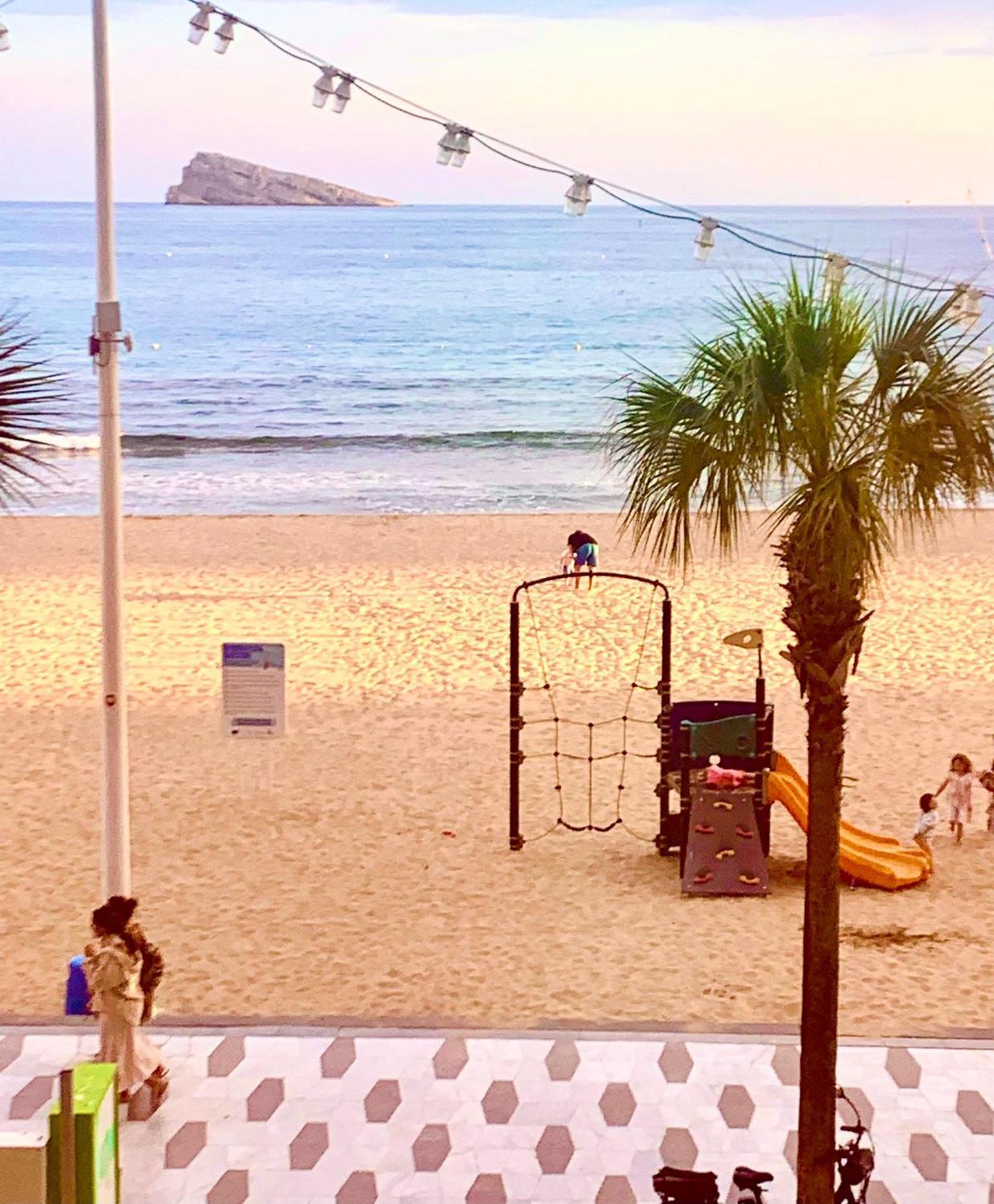 Iª Linea Playa Levante, Бенидорм Екстериор снимка